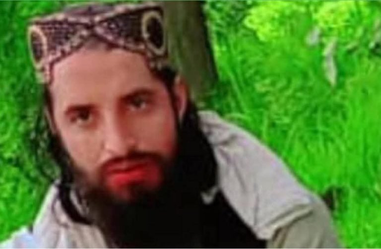 کونړ؛د شیګل ولسوالۍ د څارنې د مدیریت رییس او زوی یې کور کې د چاودنې له امله وژل شوي