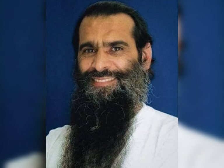 راپورونه:د ګوانتانامو وروستی افغان بندی به د بندیانو د تبادلې له لارې ازاد شي