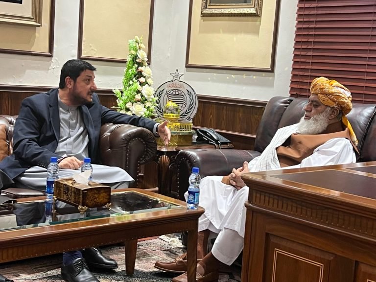 احمدالله علیزی:له مولانا فضل الرحمن مې وغوښتل چې د طالبانو او پاکستان ترمنځ سیمه‌ییز ثبات رامنځته کړي