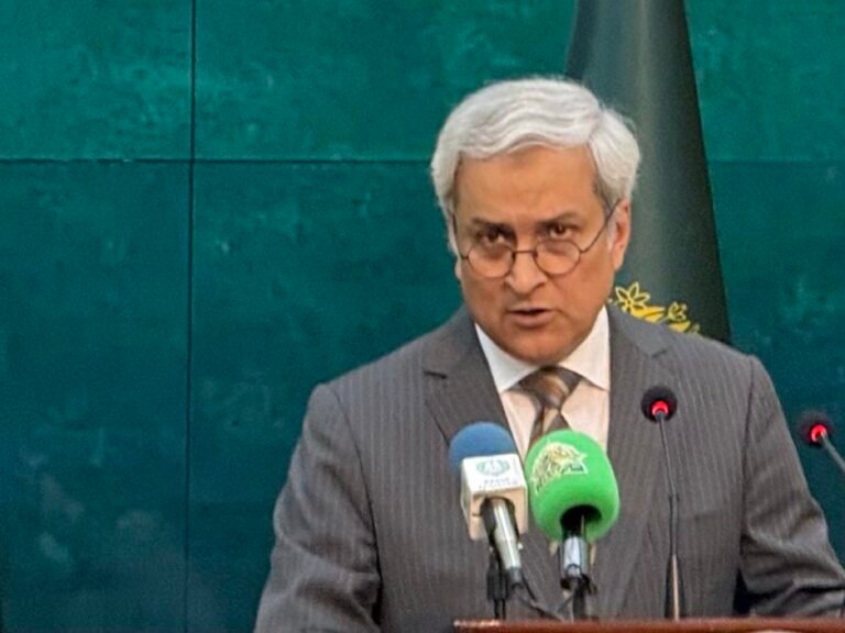 د پاکستان د بهرنیو چارو وزارت:افغانستان سره پوله د امنیتي ارزونې له مخې تړل شوې او تر بلې خبرتیا پورې به بنده وي