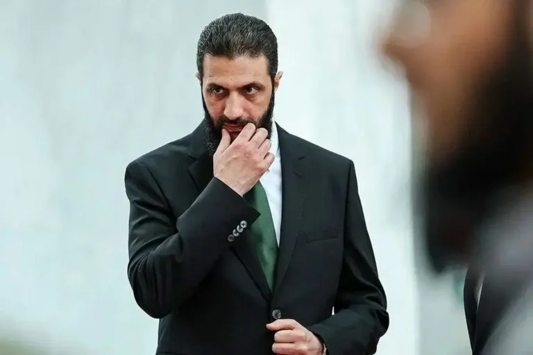 احمد الشرع د فساد پر ضد اقدام کړی؛د چارواکو قیمتي موټرونه یې نیولي او د ورور دفتر یې تړلی