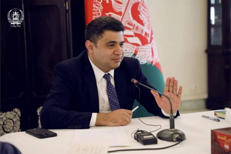 ډاکتر فضلي:پاکستاني سیاستوال د دیني وطنپالنې شعارونه ورکوي، خو په ایت او قران نه پوهیږي او شپنۍ میلې او شرابخوري کوي