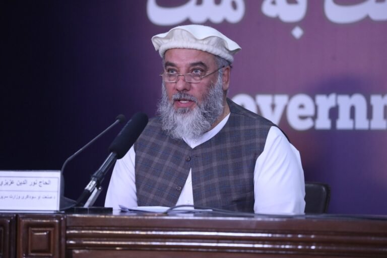 نورالدین عزیزي:د افغانستان سوداګري د سیمې او نړۍ له ۸۰ هېوادونو سره روانه ده