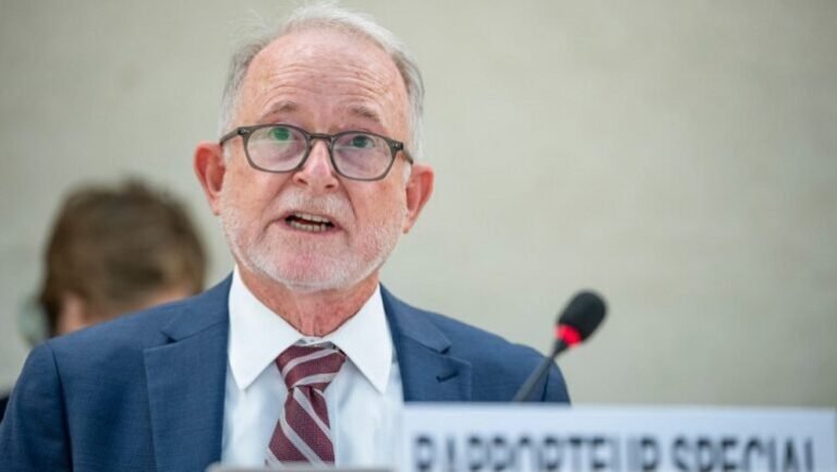 ریچارډ بېنېټ:د یوه کس له امله ټولو افغان کډوالو ته سزا ورکول ناعادلانه دي