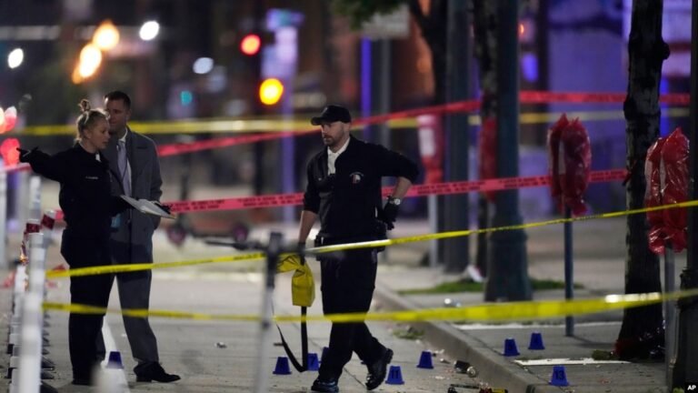 امریکا؛په کلفرونیا کې د ډزو له امله ۱۴ تنو ته مرګ ژوبله اوښتې