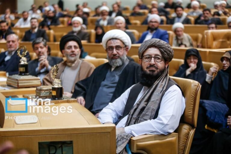 تهران؛د امام خمیني نړیوالې جایزې په مراسمو کې د طالبانو حکومت سفیر ګډون کړی