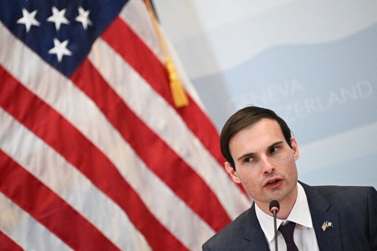 جېرمي لوېن:د امریکا له لورې د ملګرو ملتونو بشري مرستو ته ۲ میلیارد ډالر باید افغانستان او یمن کې ونه لګول شي