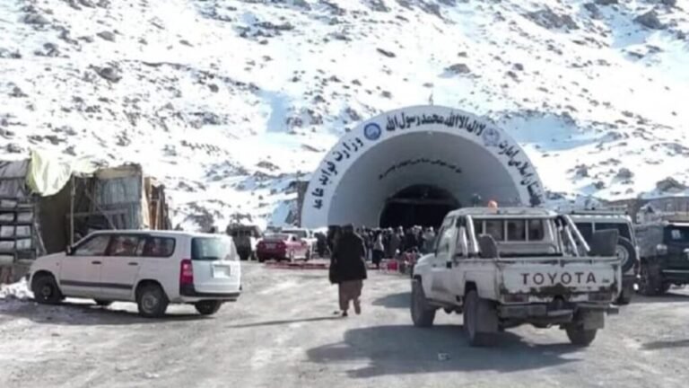 کابل؛د خرابې هوا له امله د سالنګ لویه لار د ترافیکو پر مخ وتړل شوه