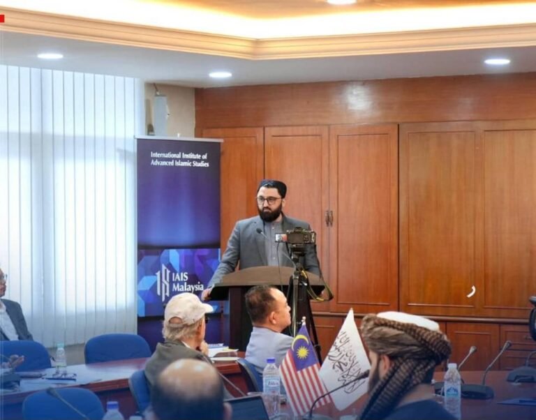 د طالبانو حکومت او مالیزیا؛د روان وضعیت او علمي همکاریو په اړه دوه‌اړخیزې خبرې کړې