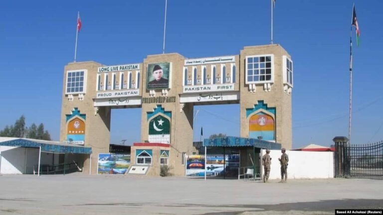 قبایلي جرګه:د زرګونه بند پاتې مساپرو لپاره دې د چمن دروازه ژر پرانستل شي