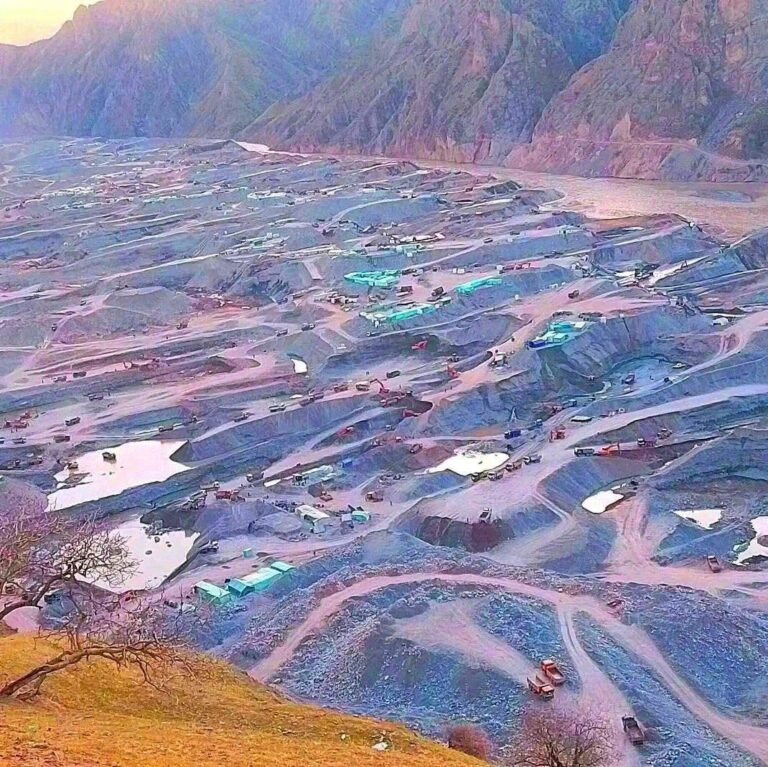 بدخشان؛کشم ولسوالۍ کې د سرو زرو کان کې درې کارګر وژل شوي