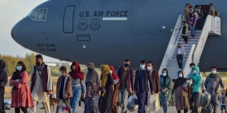 د کډوالو نړۍوالو مرستندویه ادارو؛له ټرمپ او ګوترېش وغوښتل چې افغان کډوال د جګړو قربانیان وبولي، نه مجرمان