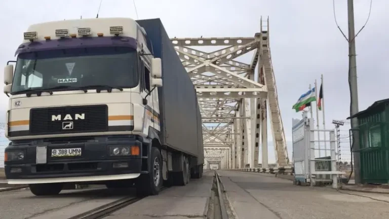 د افغانستان او اوزبېکستان ترمنځ؛سوداګري ۱.۷ میلیارده ډالرو ته رسېدلې