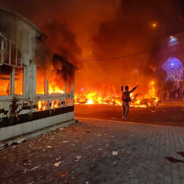 ډونالډ ټرمپ:د ایران د حکومت د احتمالي سقوط امکان ډېر دی