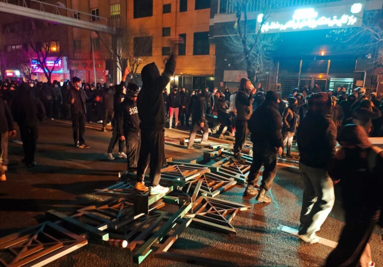 نت‌بلاکس:په ایران کې د انټرنېټ بندیز د ۱۳۹۸ کال له پرېکون څخه هم اوږد شو