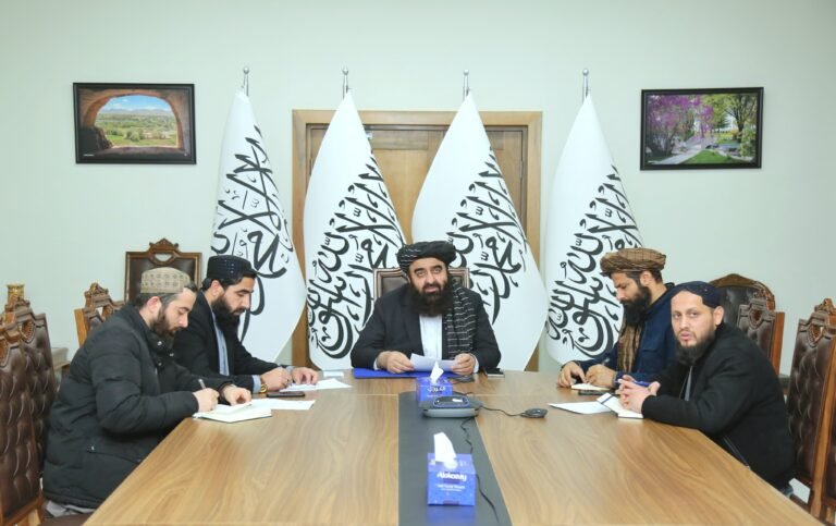 امیر خان متقي؛د ترکمنستان د صدراعظم مرستیال او د بهرنیو چارو وزیر سره پر سیمه ییزو همکاریو خبرې کړي