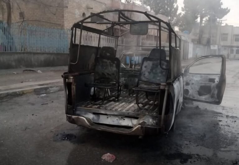 په بلوچستان کې وسله وال بریدونه؛بلوچ ازادي غوښتونکي غورځنګ BLA د پوځیانو د ګزمې پر موټرو بریدونه کړي، او سوځولي یې دي