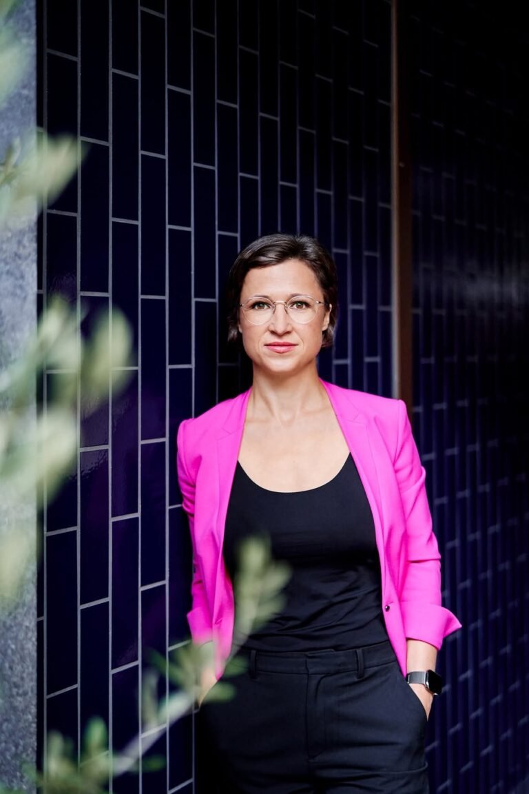 اروپایي پارلمان کې د المان استازې:له اروپایي پارلمان څخه باید د ایران استازي وویستل شي