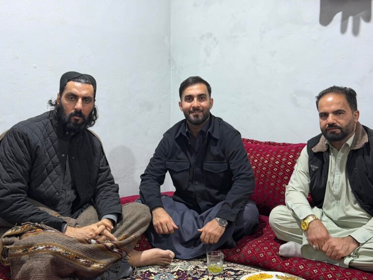 د افغان لوبډلې د پنځوس اوریزو لوبو کپټان:شاه پور ځدراڼ ناروغ دی، دعاوې ورته وکړئ