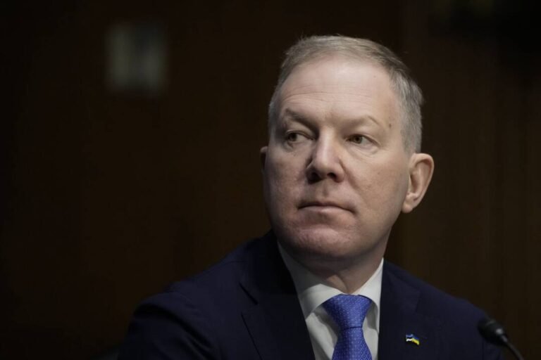 د استونیا د پارلمان د بهرنیو چارو د کمېټې رییس:لوېدیځ باید په عمل کې هم له ځانه دفاع وکړي