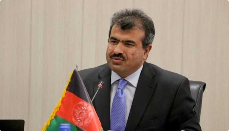 عبدالغفور لېوال پاکستان ته:افغانستان لومړی د خدای او بیا د افغان ملت له‌خوا ساتل کېږي