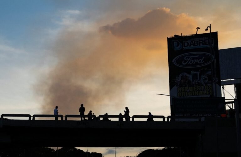 د وینزویلا دفاع وزیر:د نیکولاس مادورو د امنیتي ټیم لویه برخه د امریکایي عملیاتو په ترڅ کې وژل شوې