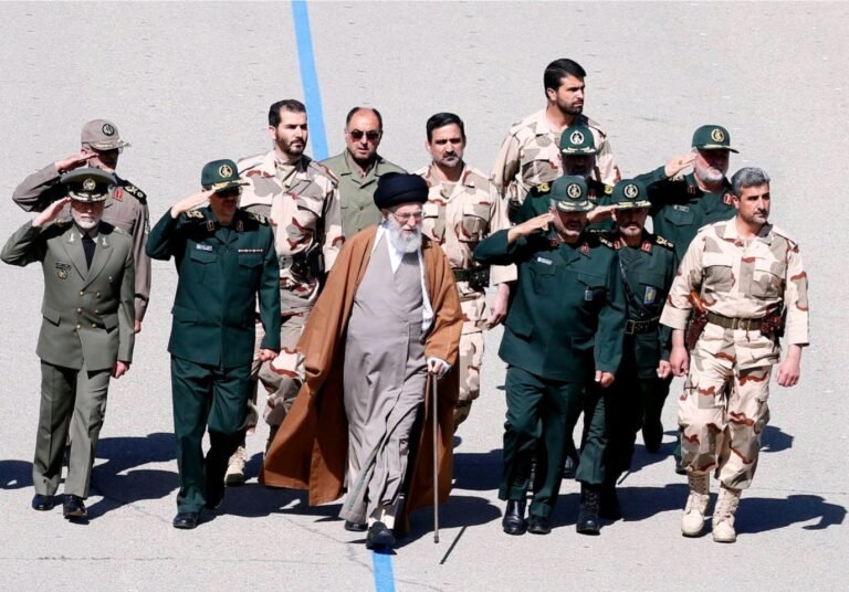 نیویارک‌ټایمز:د ایران حکومت له انقلاب وروسته تر ټولو کمزوري پړاو ته رسېدلی