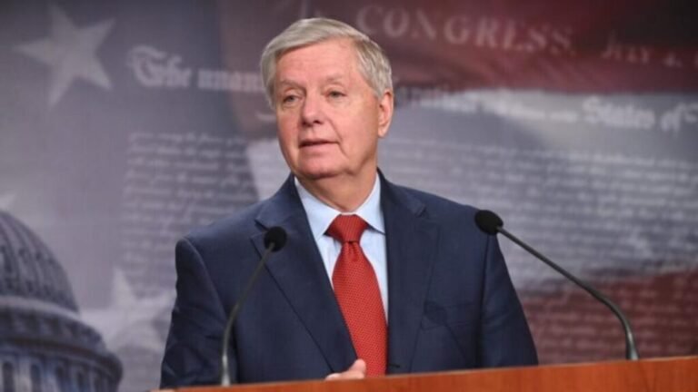 لیندزي ګراهام:ټرمپ چې د ایران د معترضانو سره د مرستې خبره کوي، جدي یې کوي