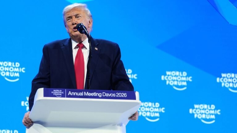 ډونالډ ټرمپ:امریکا به د ګرینلنډ د نیولو لپاره پوځي ځواک ونه کاروي، خو د عاجلو مذاکراتو غوښتونکی دی