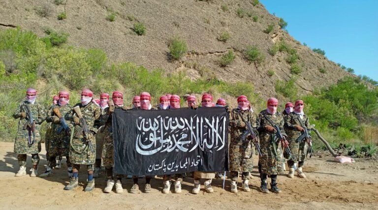 اتحادالمجاهدین؛په سویلي وزیریستان کې خلکو ته خبرداری ورکړی چې د پاکستاني پوځ دې ځانونه لیرې وساتي