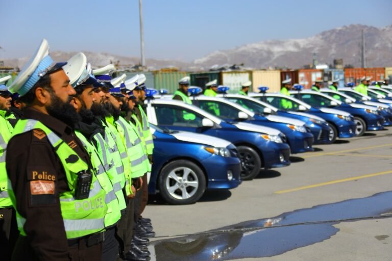 عبدالمتین قانع:د ترافیکو پولیسو ته نوي او عصري موټرونه وسپارل شول