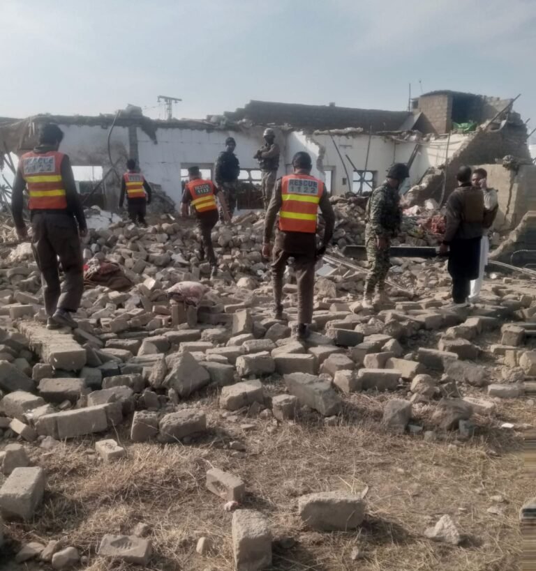 خیبر پښتونخوا؛د باجوړ په برید کې ۱۱ امنیتي سرتېري او دوه ملکیان وژل شوي