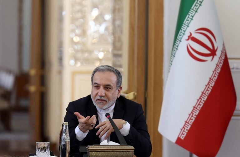 عباس عراقچي:جرمني یو وخت د امریکا لپاره د پرمختګ انجن بلل کېده، خو اوس د شاتګ په انجن بدل شوی