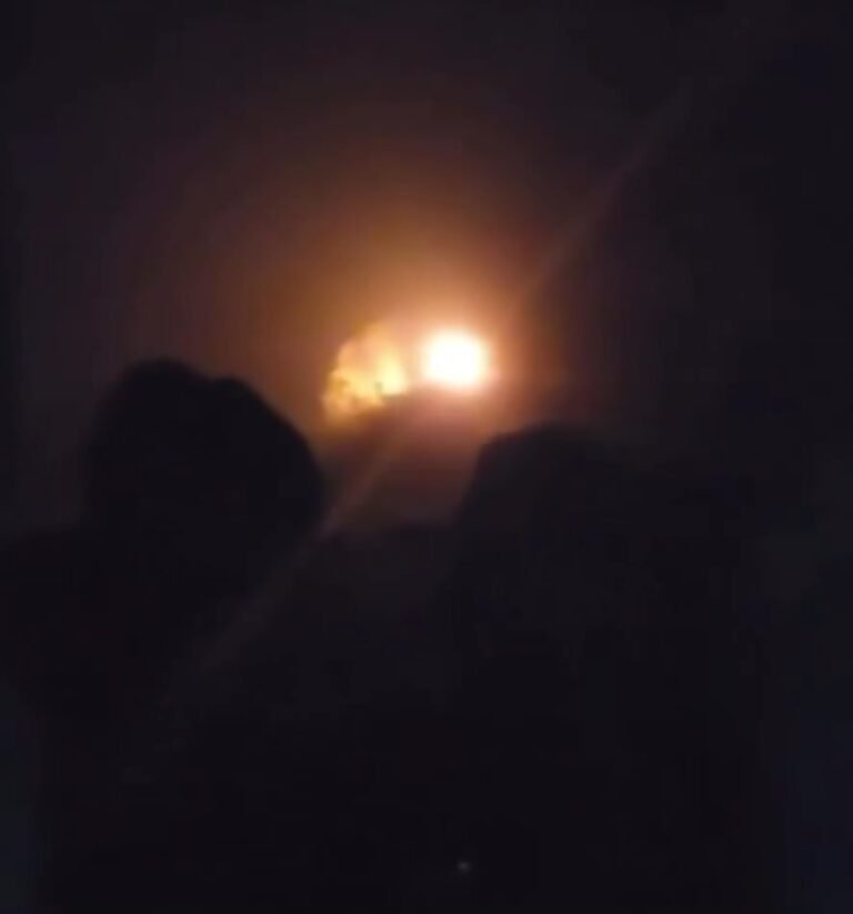 د طالبانو حکومت د دفاع وزارت ویاند:په ننګرهار او کونړ کې پنځه پاکستاني پوستې افغان ځواکونو ته په لاس ورغلي