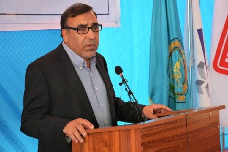 شاه محمود میاخیل:افغانستان د کاذب پراډوکس او خبیثه مثلث کې بند پاتې دی