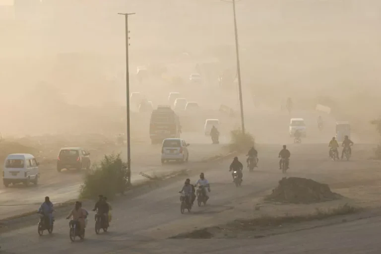 د سویس د هوا کیفیت څارنې ادارې؛پاکستان د ۲۰۲۵کال د نړۍ ترټولو ککړ هیواد بللی