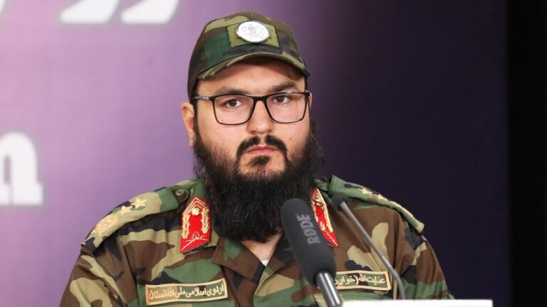 عنایت الله خوارزمي:په سپین بولدک کې د پاکستاني ځواکونو یوه پوسته نیول شوې، یو عسکر ژوندی نیول شوی او درې نور وژل شوي