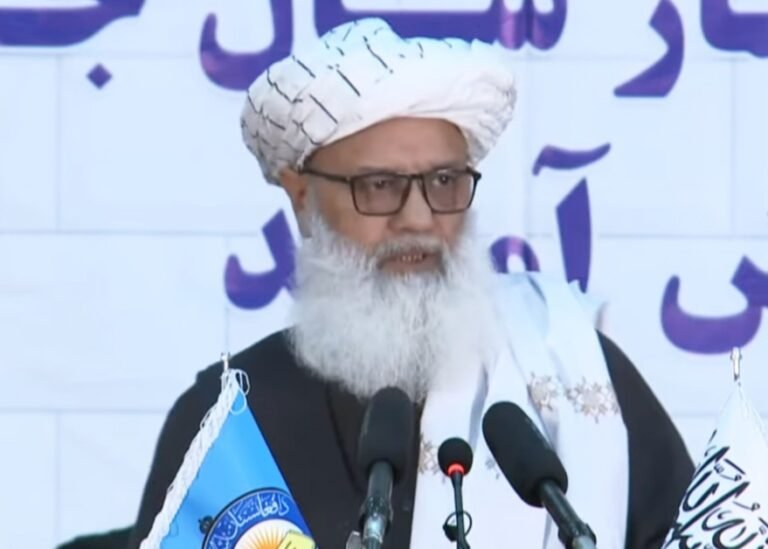 نورالحق انور:جمهوریت د جوماتونو پرځای کتابتونونه جوړول، او د بې حیایۍ فضا یې رامنځته کړې وه