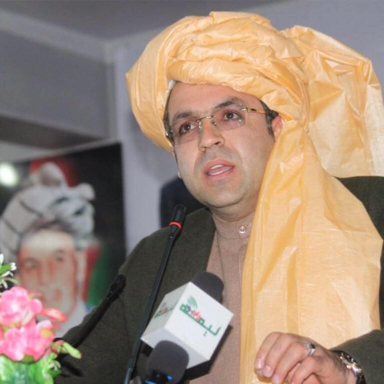 عاطف مشعل:له افغانستان سره تقابل د پاکستان لپاره ستراتیژیکه تېروتنه ده