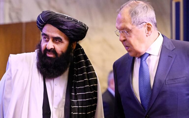 امیرخان متقي؛له سرګي لاوروف سره د سیمې پر وضعیت او د افغانستان ـ پاکستان پر اړیکو خبرې کړې