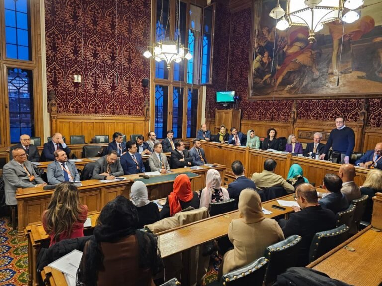 په لندن کې د طالبانو د مخالفانو غونډه؛د ولسواک نظام او بشري حقونو پر ټینګښت ټینګار وکړ