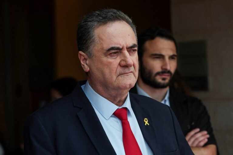 د اسراییل دفاع وزیر:که لبنان سیمه کنټرول نه کړي، موږ به یې ونیسو