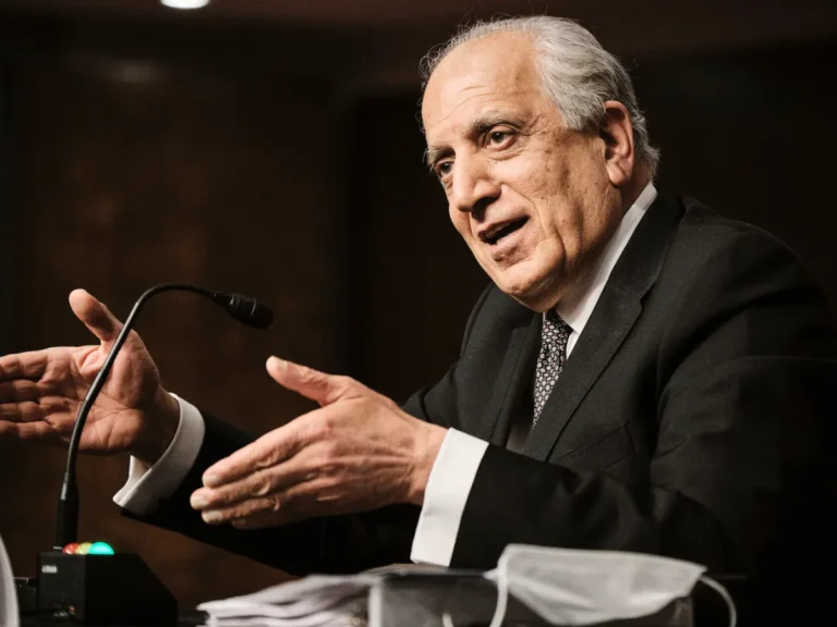 زلمی خلیلزاد:که د کابل او اسلام اباد تاوتریخوالی دوام وکړي، کړکېچ به نور هم زیات شي