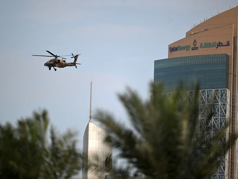 د قطر د ملي دفاع وزارت:د پوځي چورلکې د لویدو په پیښه کې ۶تنه پوځي چارواکي وژل شوي