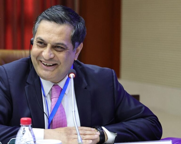 د افغانستان د ستراتیژیکو مطالعاتو د انسټیټیوټ مشر؛علي خامنه‌یي ته له «ابومسلم خراساني» نوم ورکولو وروسته خپل ایکس محدود کړی