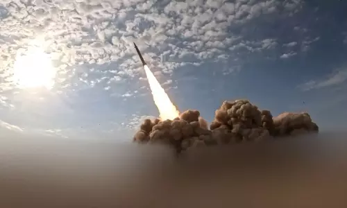 راپورونه:د خلیج عربي هېوادونو پر وړاندې د ایران بریدونه دوام لري؛ څو هېوادونه بیا هدف ګرځېدلي