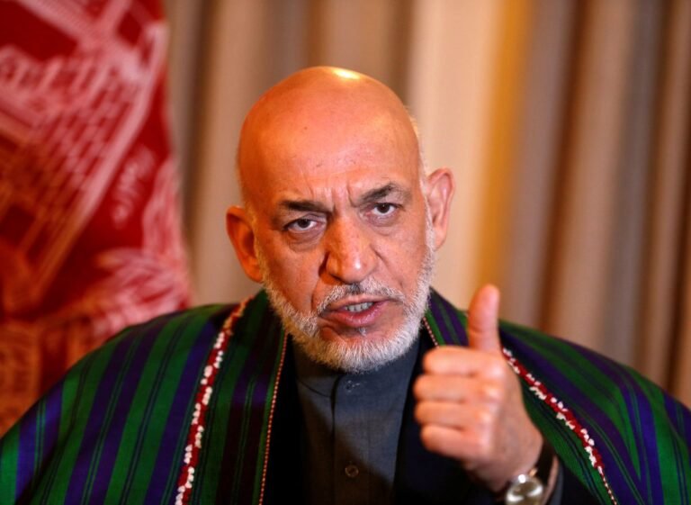 حامد کرزی:افغانستان جګړې ته نه، سولې او د خلکو پر اراده ولاړ نظام ته اړتیا لري