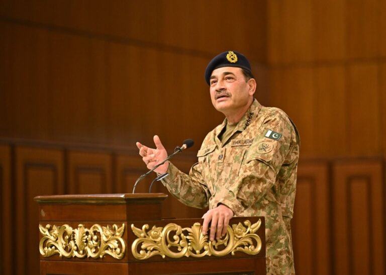 عاصم منیر:افغان طالبان هڅه کوي پاکستان د تبلیغاتو له لارې د ترهګرو پلوی معرفي کړي