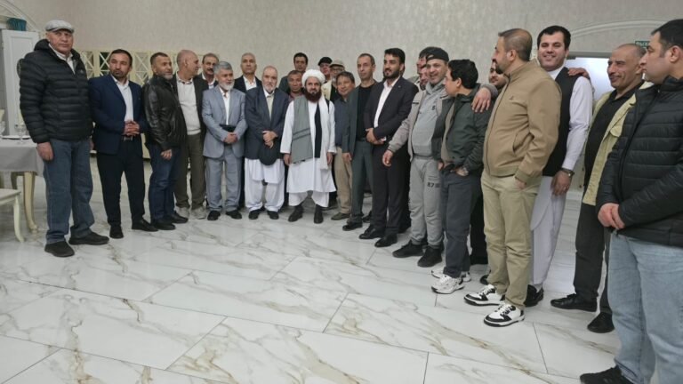 مسکو کې د طالبانو حکومت سفیر؛له داغستاني چارواکو سره د اړیکو پر پراختیا او د سوداګرۍ پر ودې خبرې کړې