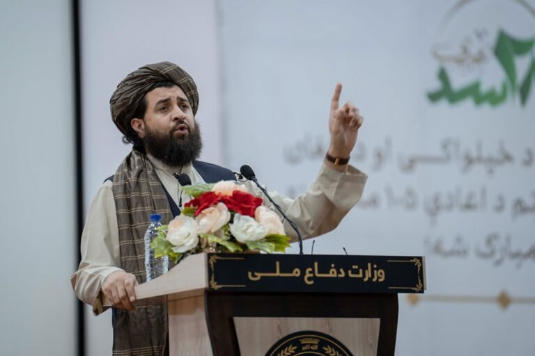 مولوي يعقوب مجاهد د روسیې له سفر وروسته:پاکستان به نور پر افغان خاوره د بريد جرئت ونه کړي